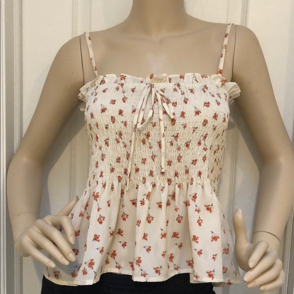 CREAM FLORAL PEPLUM TOP - Picture 6 of 8